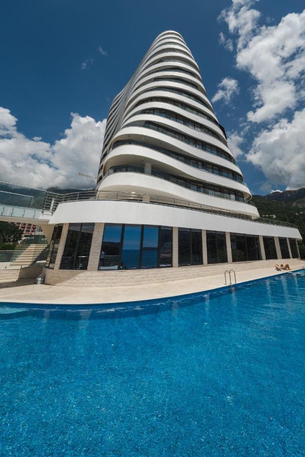 Bečići La Barca Apartments מראה חיצוני תמונה