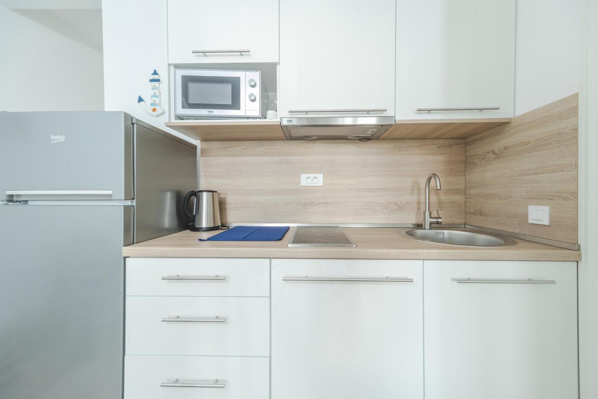 Bečići La Barca Apartments מראה חיצוני תמונה