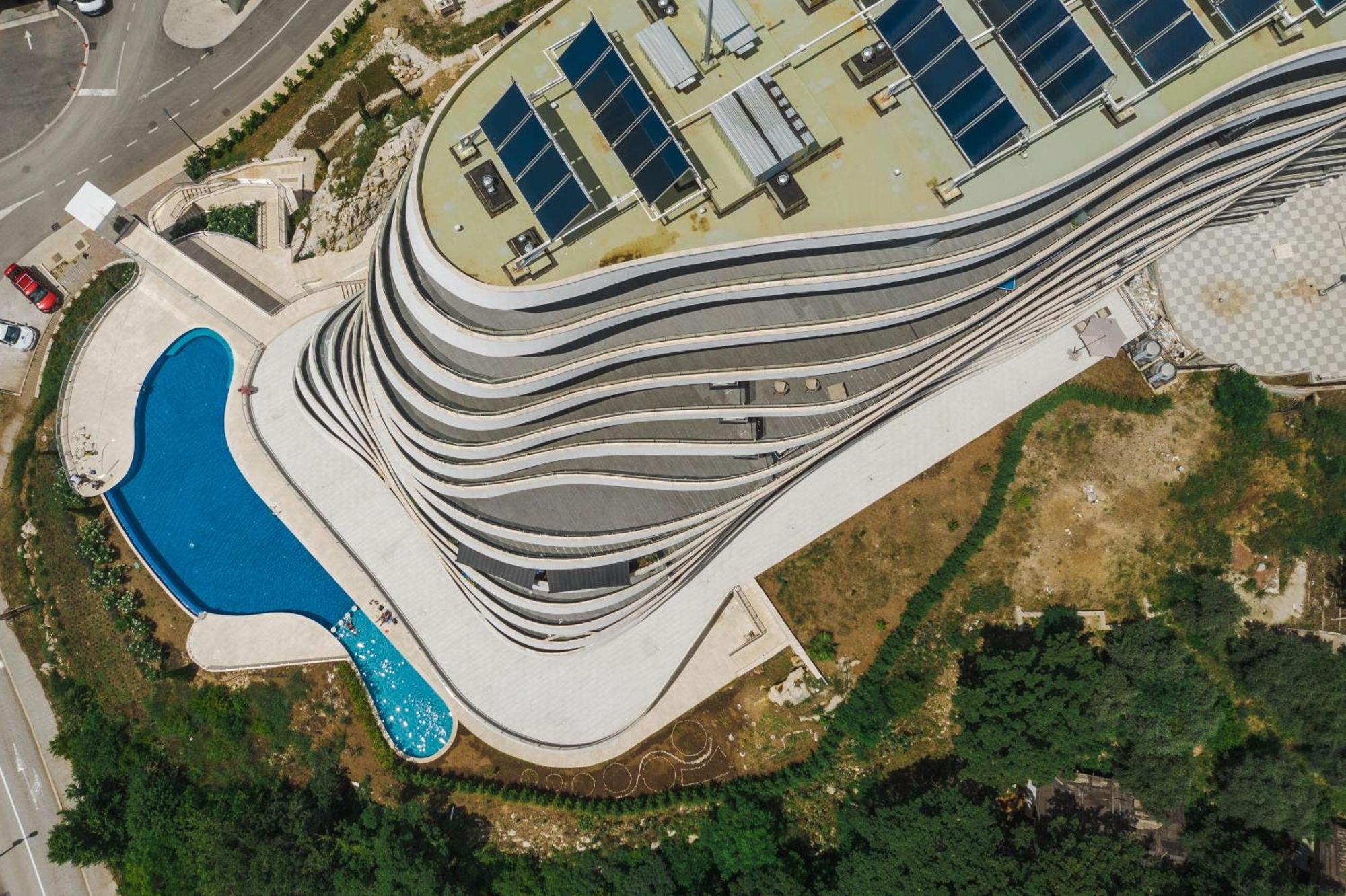 Bečići La Barca Apartments מראה חיצוני תמונה