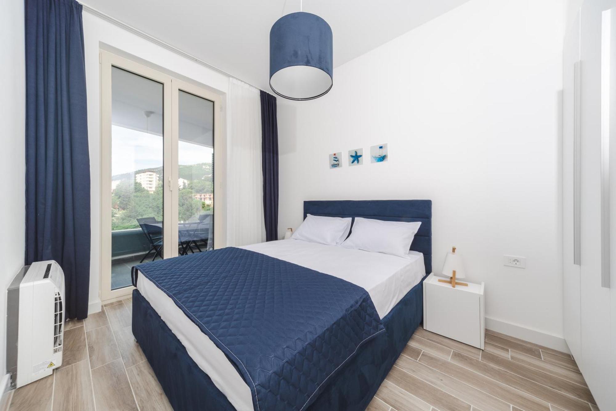 Bečići La Barca Apartments מראה חיצוני תמונה