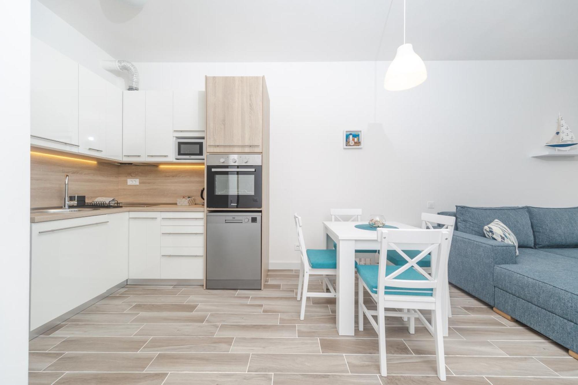 Bečići La Barca Apartments מראה חיצוני תמונה